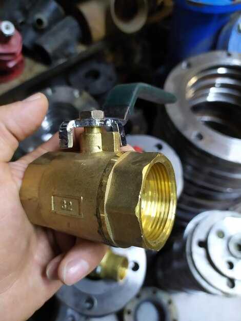 Порядок снятия крышки клапанов на Isuzu 4HK1E4NC