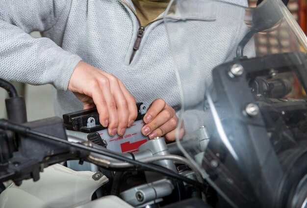 Тестирование механизма открывания капота