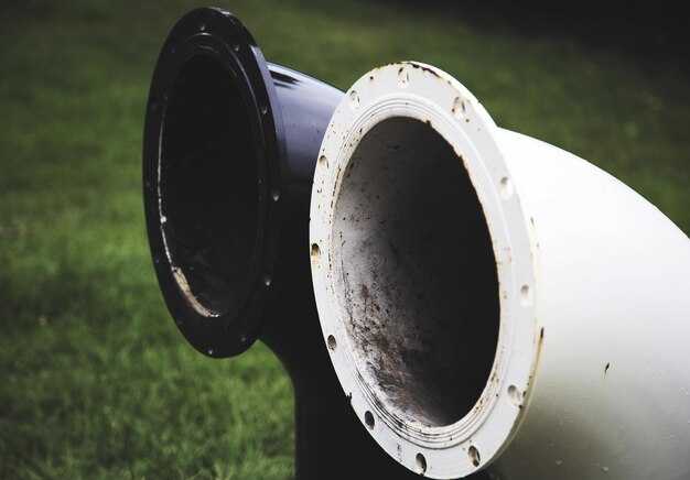 Как выхлопная труба способствует удалению отработанных газов