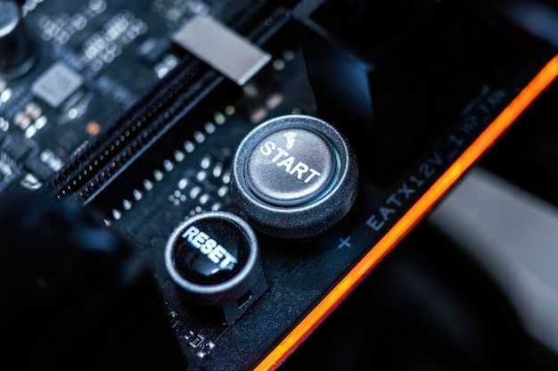 Как правильно установить новый предохранитель?