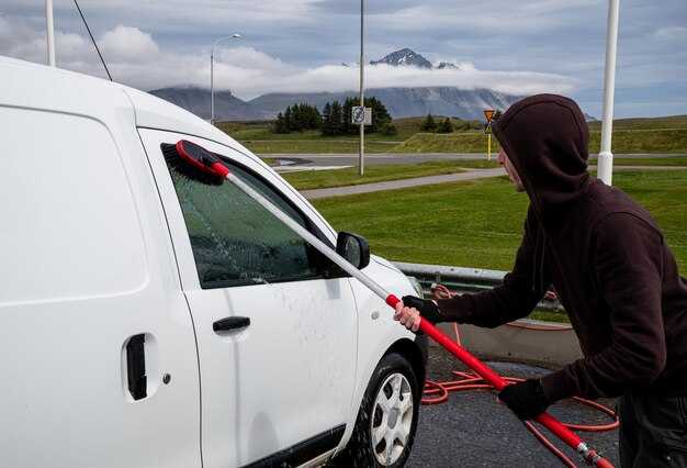 Подготовка автомобиля к снятию антенны