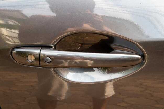 История создания Опеля с необычной конструкцией дверей