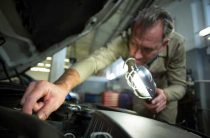 Что такое направляющая клапана в автомобиле — назначение, устройство и важность