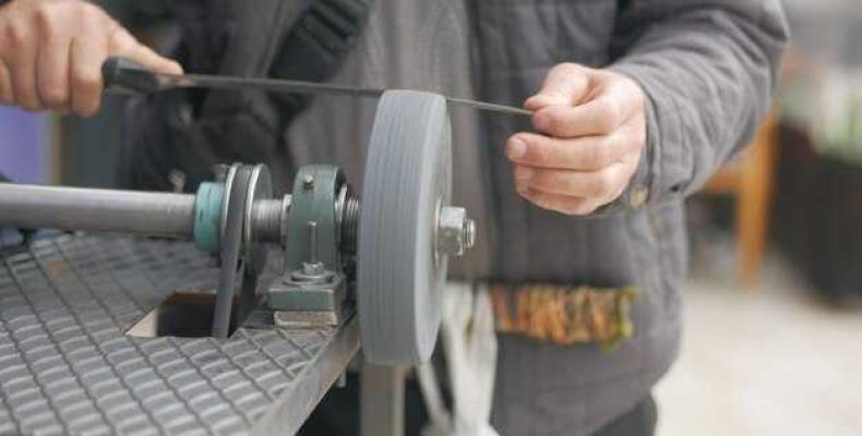 Как отрегулировать натяжной ролик приводного ремня — Пошаговое руководство