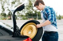 Как поставить передний подкрылок на kia spectra