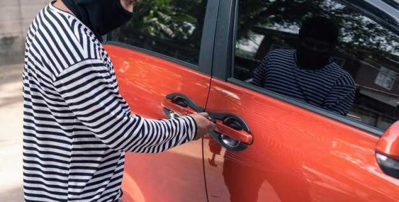 Как правильно оценить состояние актуатора замка двери при покупке подержанного автомобиля