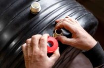 Как правильно установить натяжитель приводного ремня на автомобиле — пошаговое руководство