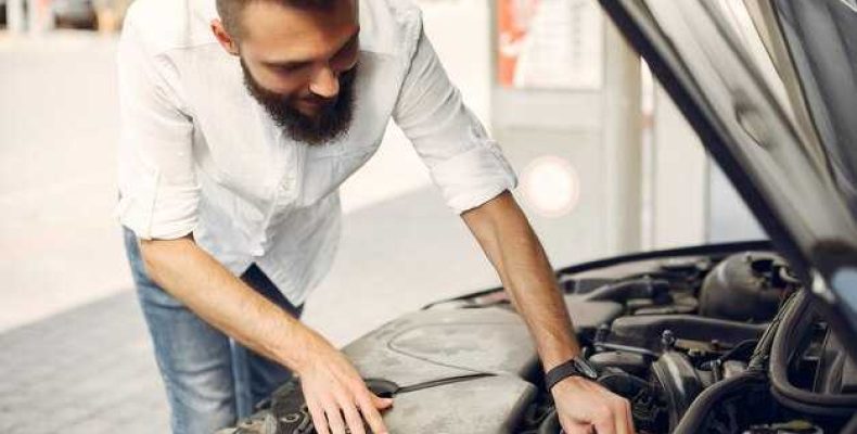 Как правильно заменить бачок тормозной жидкости, чтобы увеличить безопасность вашего автомобиля