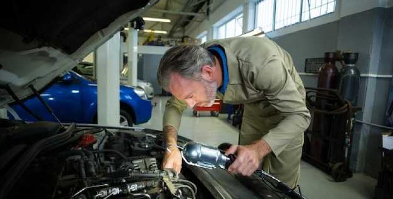 Как проверить давление насоса гидроусилителя руля на старом автомобиле — пошаговое руководство