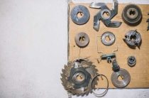 Какие материалы используются для изготовления шестерен в трансмиссиях?