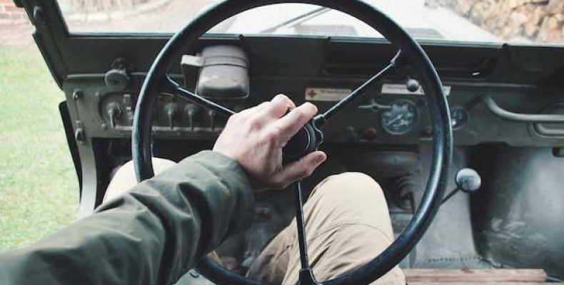 Потек рулевой редуктор уаз патриот что делать?