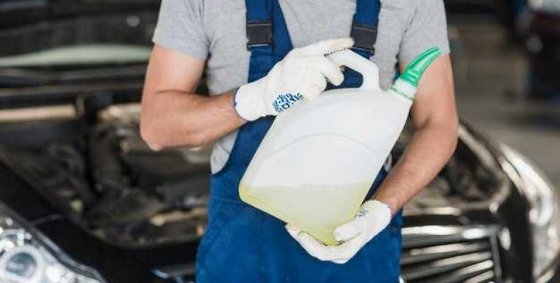 Рено меган 2 течет масло на холодную