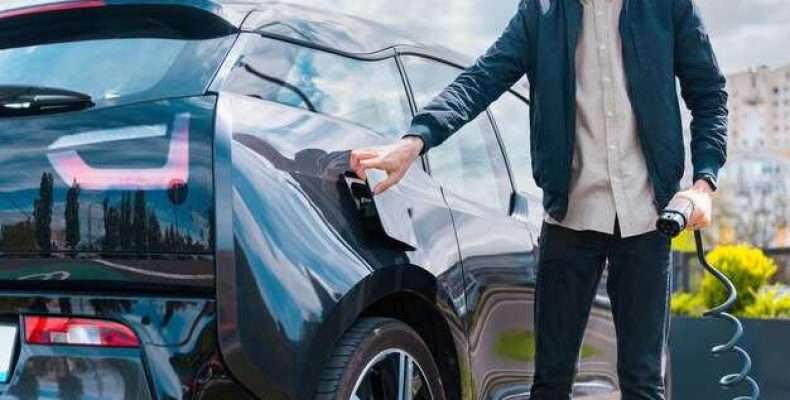 Тойота приус гибрид сел аккумулятор что делат