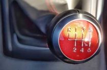 Веста не горят стоп сигналы при габаритах