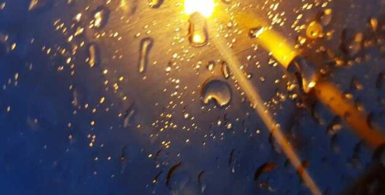 Влияет ли дождь на работу автомобильного кондиционера? Узнайте все нюансы!