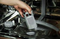 Зачем нужен расширительный бачок в системе охлаждения двигателя — его функции и важность