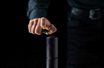 Замена батарейки в брелке — как правильно вынуть и заменить аккумулятор